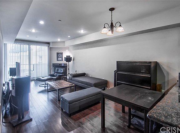 2nd image of 11218 Camarillo St #201