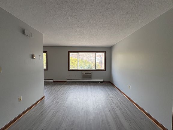 5th image of 15 Judith Ln #2C