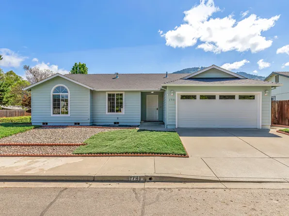 1781 Brookhurst Way, Grants Pass, OR 97527