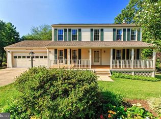 9635 Lincolnwood Dr, Burke, VA 22015