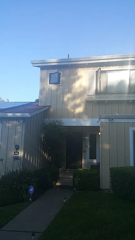 409 Hainline Dr photo 1