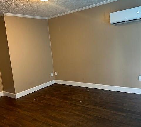 4th image of 1219 Wayne St #B