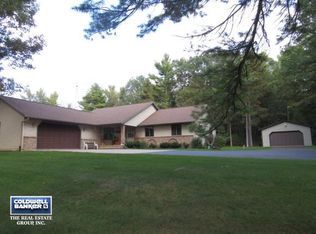 N2172 Robe Rd, New London, WI 54961