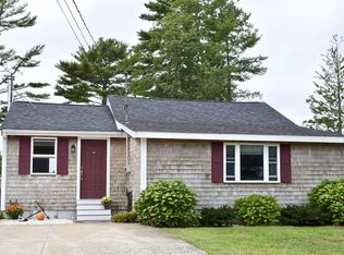 13 Marine Ave, Wareham, MA 02571