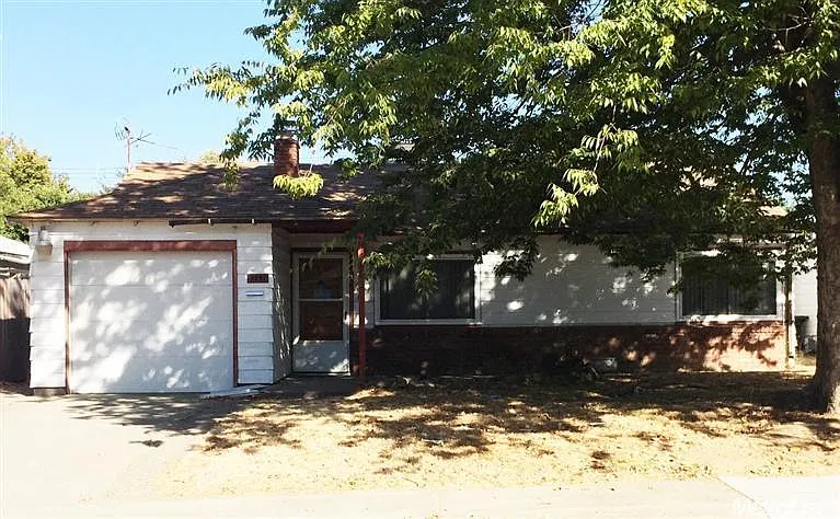 5551 Standish Rd photo 1