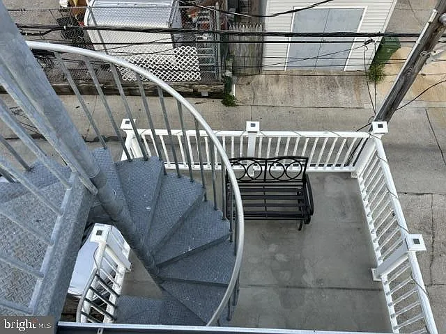 2 bed, 3.0 bath, 882 sqft, $3,000 — Photo 3