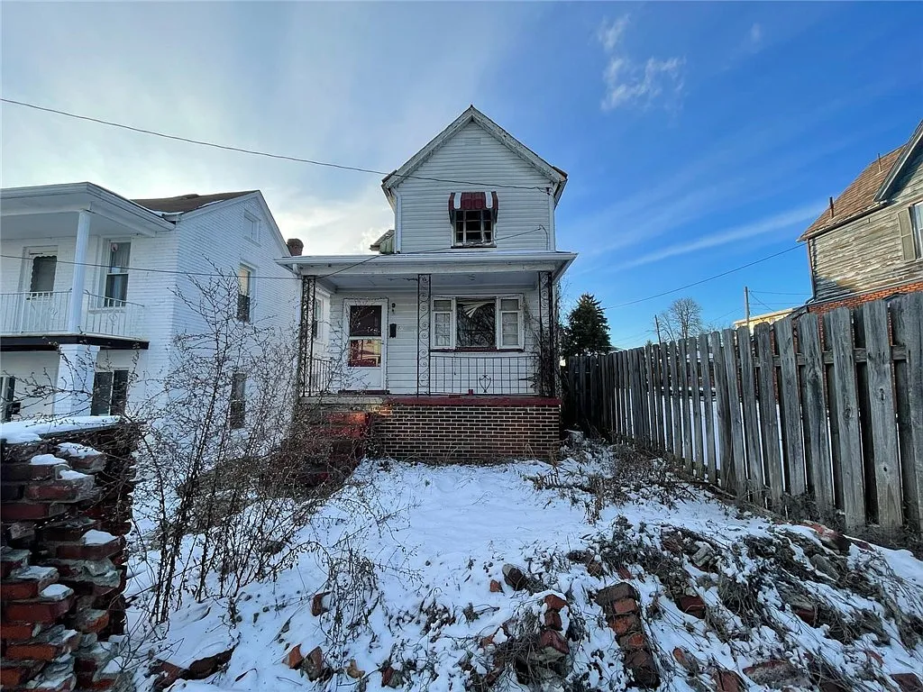 85 Castner Ave photo 1