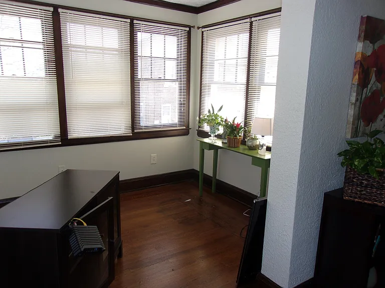 305 Park Ave — Photo 9
