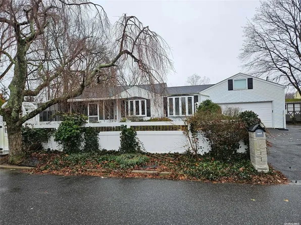 150 Minrol Street, Port Jefferson Station, NY 11776