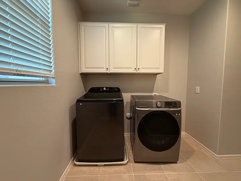 4138 E Jones St — Photo 39