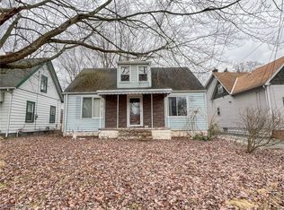 425 8th St, Struthers, OH 44471