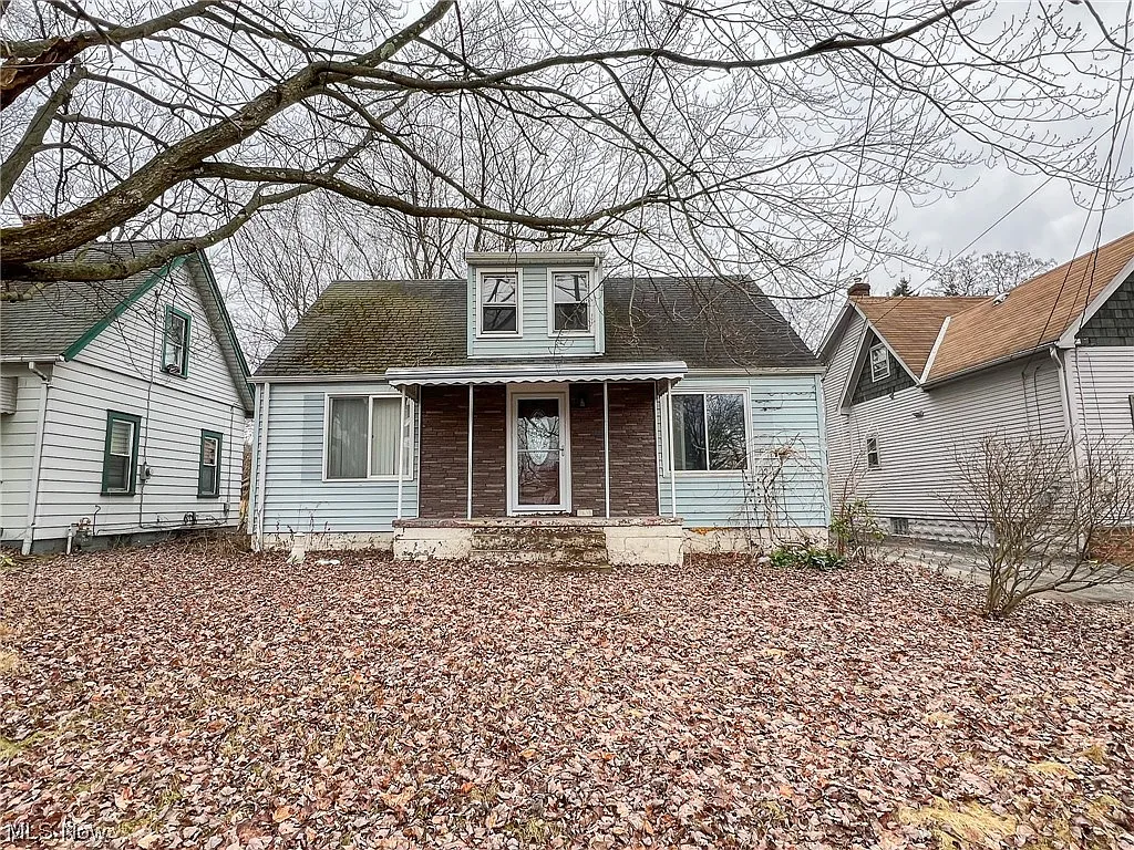 425 8th St photo 1