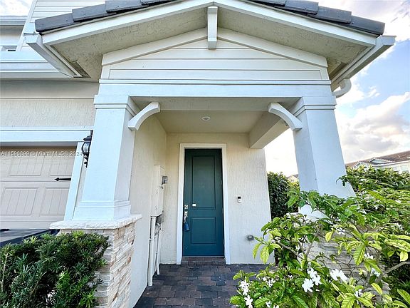 3rd image of 1504 Myrtle Oak Ter #1504
