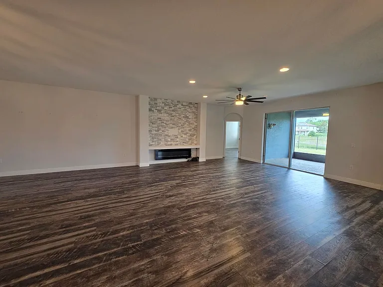 305 Drayton Ave — Photo 7