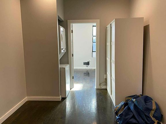 4th image of 328 E 106th St #15A