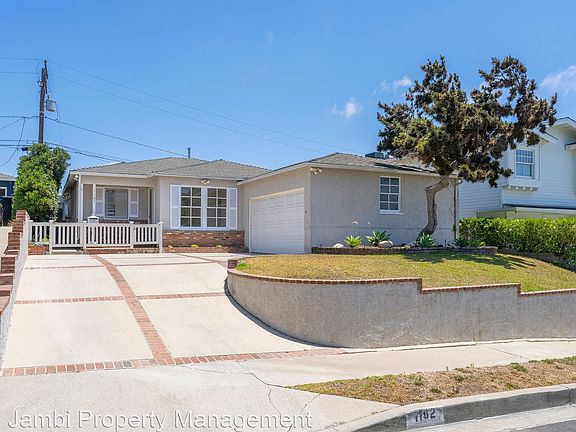 2nd image of 1162 Magnolia Ave