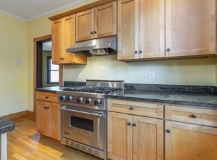 1385 River St FLOOR 1, Hyde Park, MA 02136