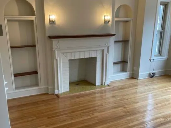 4842 W Elm St, Skokie, IL 60077