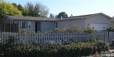 1st image of 11 Burlington Dr