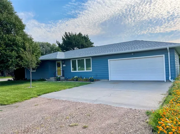612 N Bopp Blvd, Lakin, KS 67860