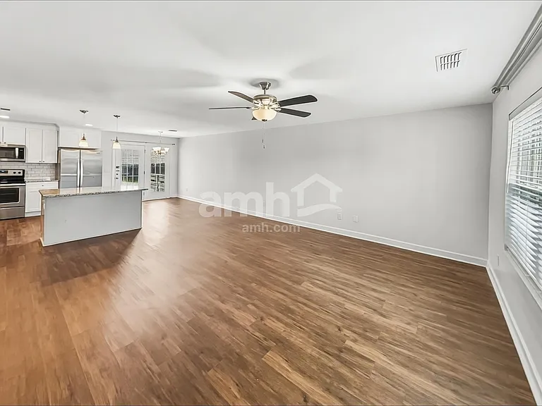 4850 Beryl Dr — Photo 8