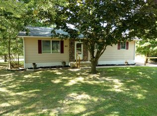 841 Herndon Rd, Lebanon, MO 65536