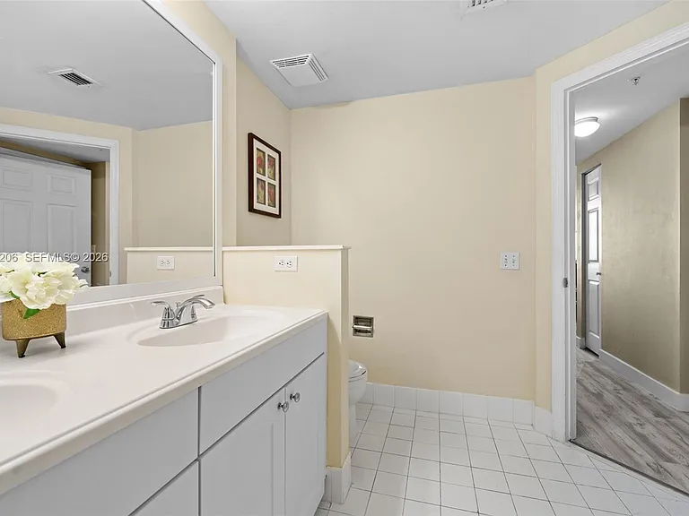 17150 N Bay Rd #2908 — Photo 24