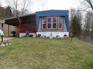 5720 Grand Blanc Dr SW, Canton, OH 44706
