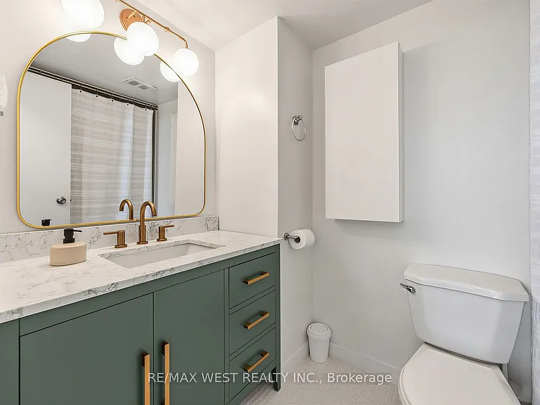 60 Pavane Linkway #805 — Photo 20