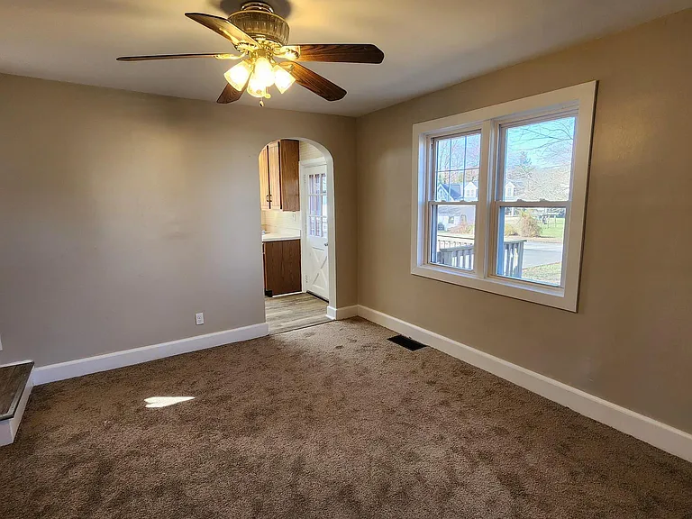 114 Ogden Station Rd — Photo 8