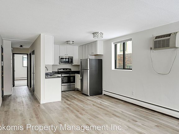 3rd image of 3135 Dupont Ave S #1