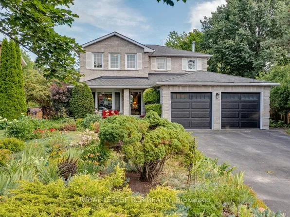 988 Krista Ct, Newmarket, ON L3Y 7E9