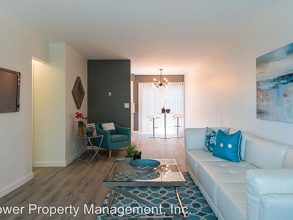 2nd image of 217 E Hazel St APT 5