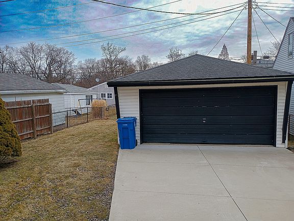 2nd image of 5371 Culver St