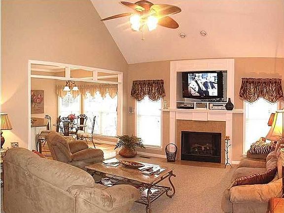2nd image of 7040 Ely Ford Pl
