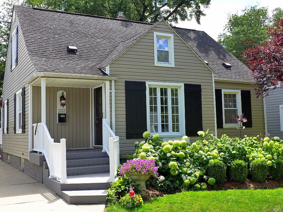 1st image of 1223 Lawndale Dr