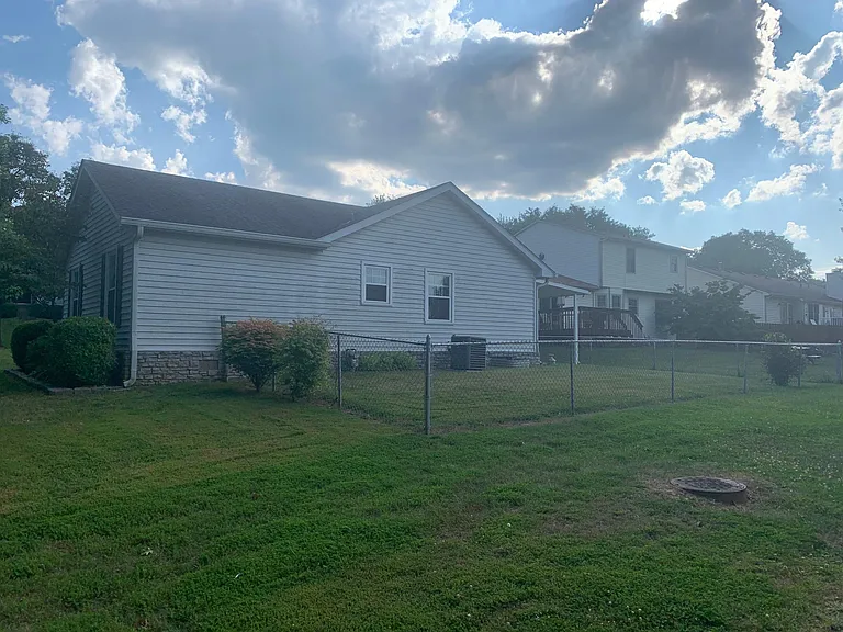 3531 Winthrop Dr — Photo 4