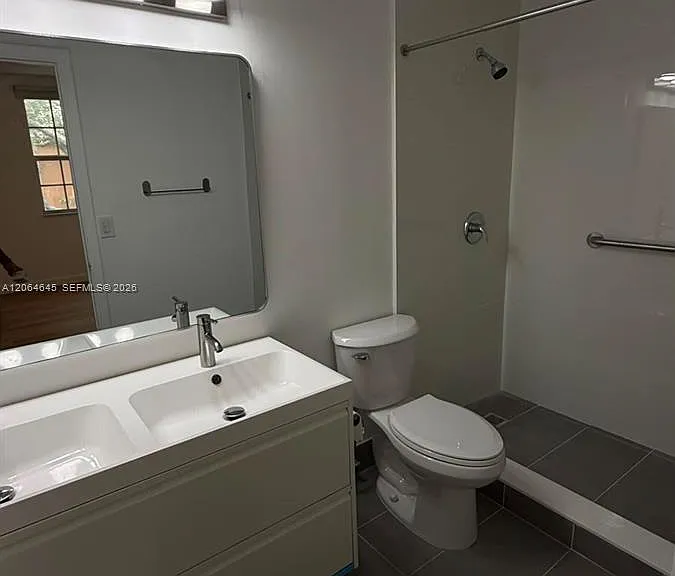 1531 Barcelona Way #3-30 — Photo 15