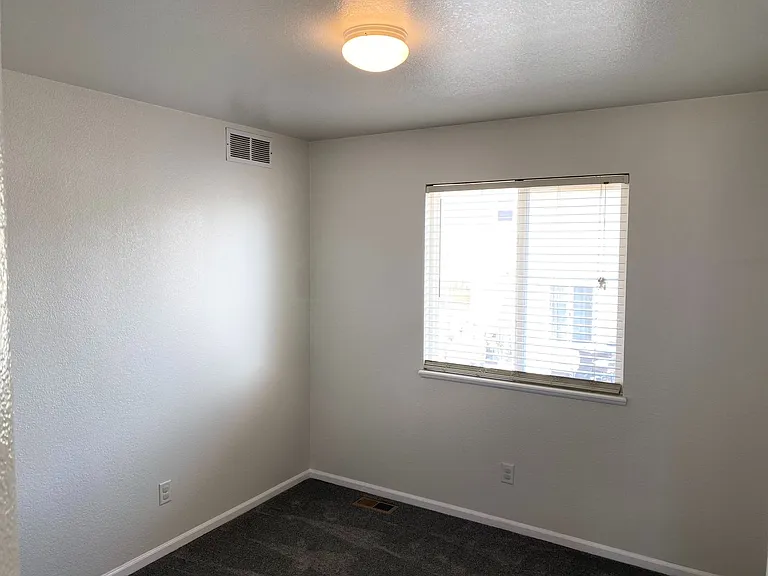 14215 White Peak Dr — Photo 1