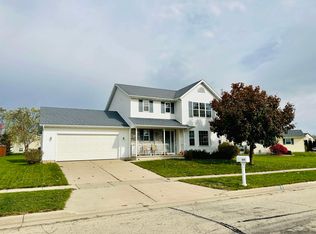 235 Green View Dr, Belleville, WI 53508