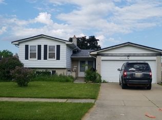 36429 Waltham Dr, Sterling Heights, MI