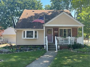 1100 N Denwood St, Dearborn, MI 48128