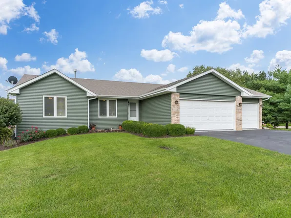 1062 Kingsway Ln, Byron, IL 61010