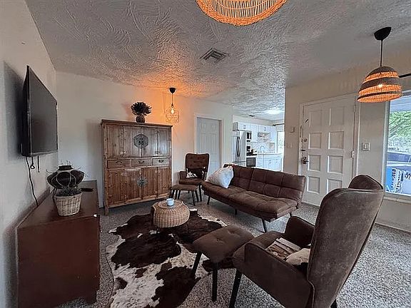 5th image of 2040 E Hillsboro Blvd #1