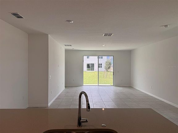 3rd image of 702 GINGER DRIVE