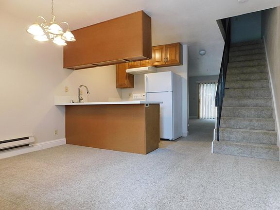 2nd image of 500 Marin Ave
