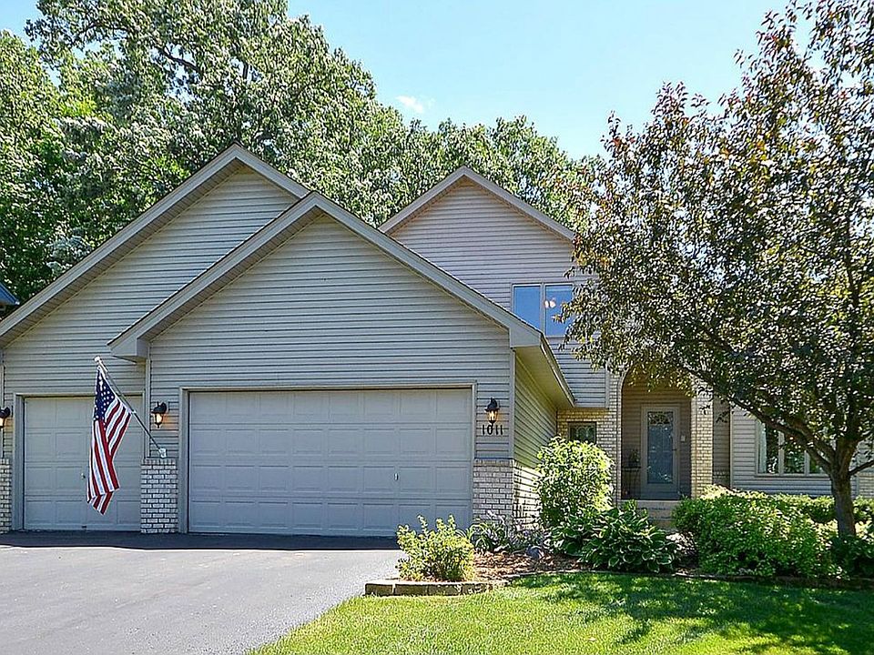 landscaped w/ irrigation 