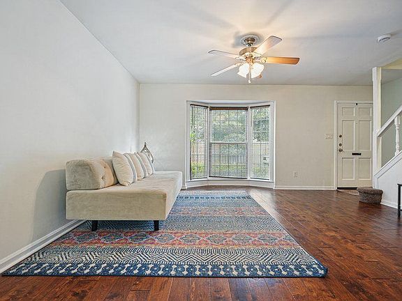 5th image of 136 Peachtree Memorial Dr NW APT Pa8