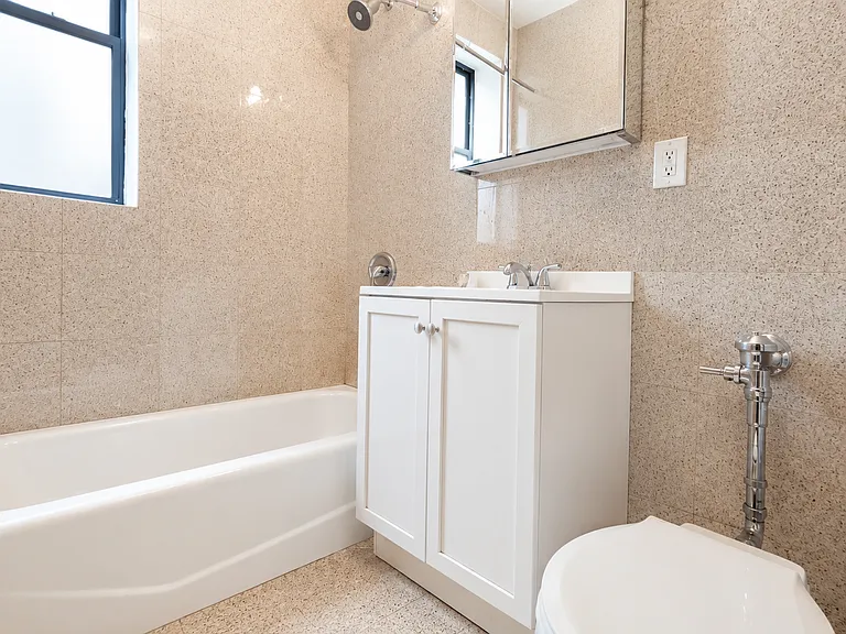 652 W 163rd St #59 — Photo 10