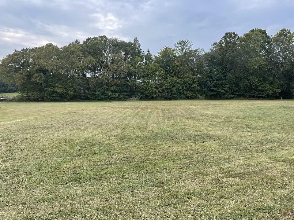 2nd image of 55 Lone Oak Cv #8